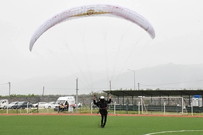 Katar Paramotor Milli