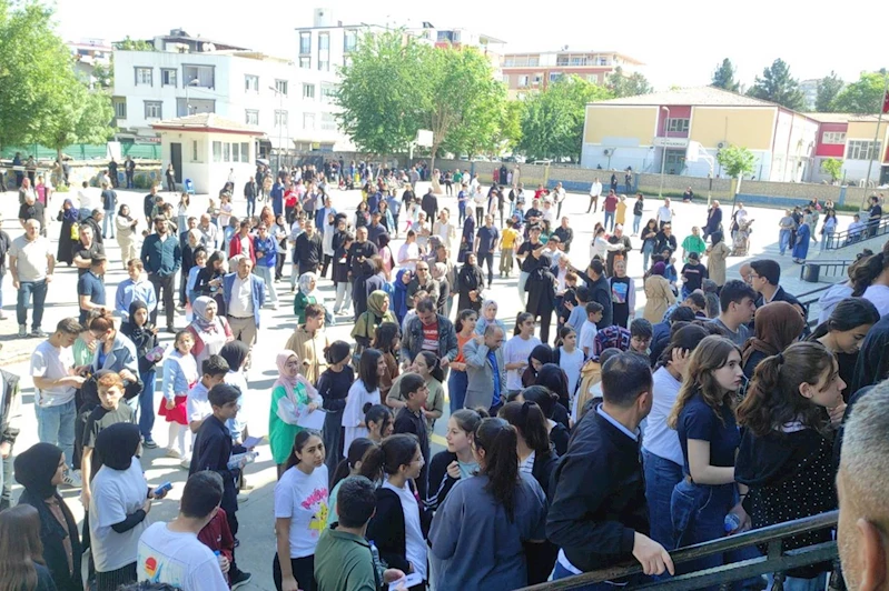 Bursluluk sınavı 81 ilde yapıldı