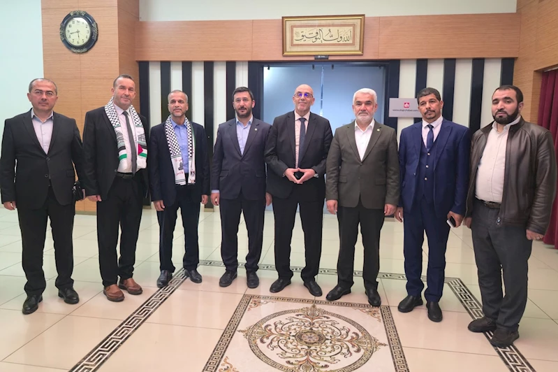 Yapıcıoğlu, Sudan ve Cezayirli siyasi parti liderleri ve İslami öncülerle bir araya geldi