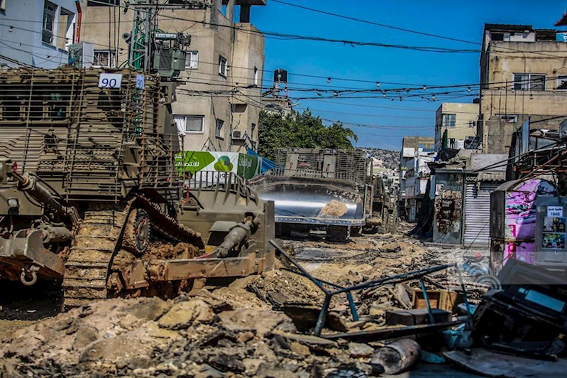 Cenin kuşatma altında: Siyonist rejim yıkımı derinleştiriyor, 22 bin kişi yerinden edildi