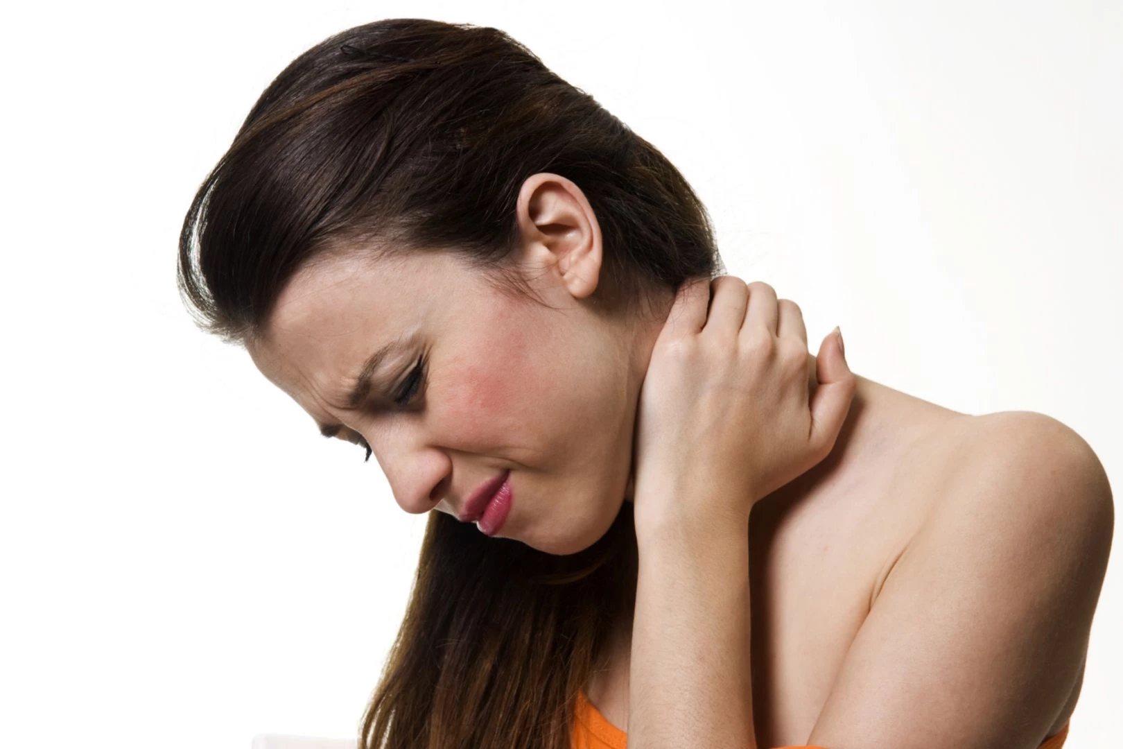 Boyun ağrısına karşı uzmanından öneriler