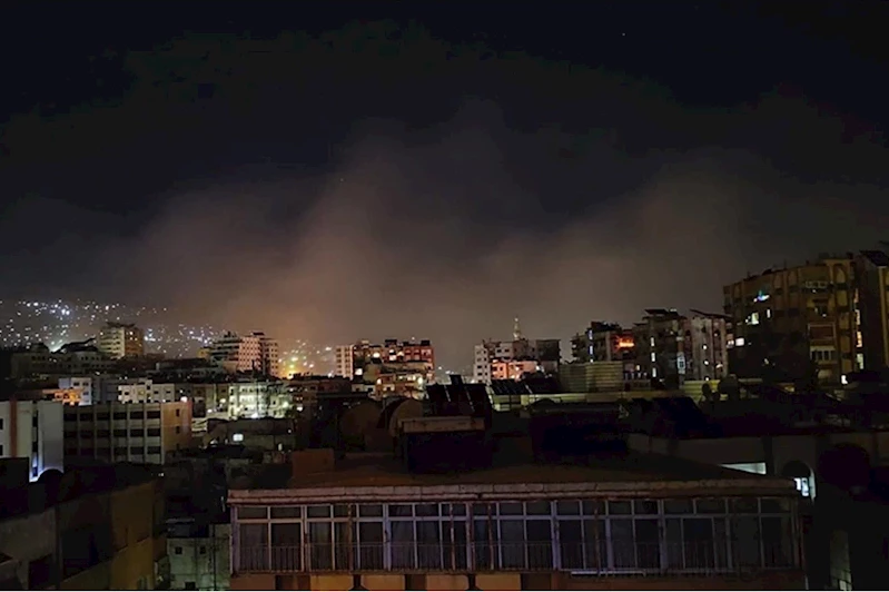 İşgalci siyonistlerden Şam ve Hama’ya hava saldırıları