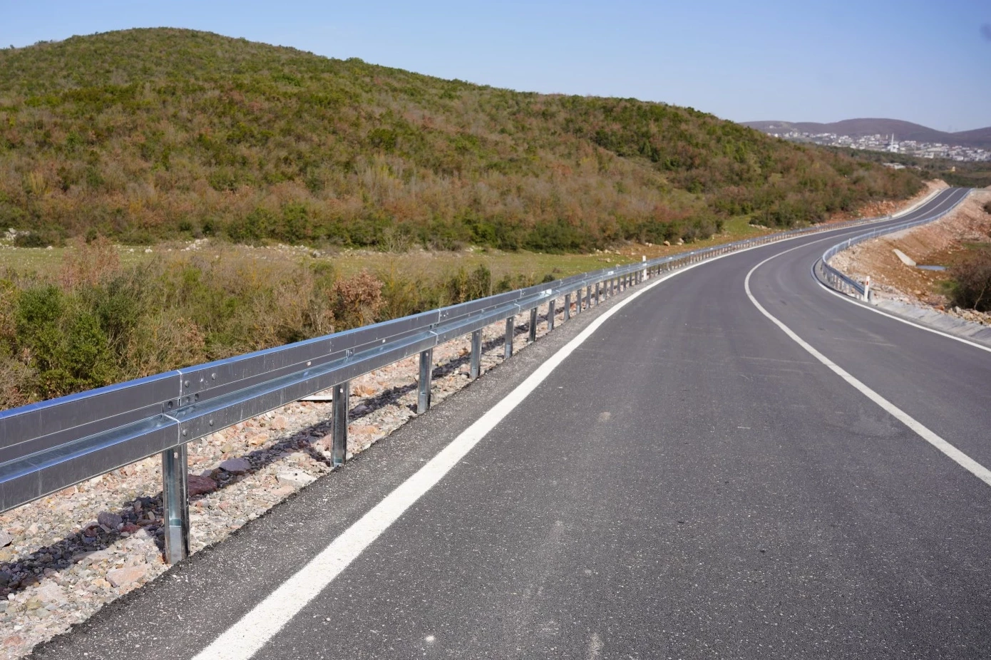 Hereke-Çerkeşli yoluna 3 km