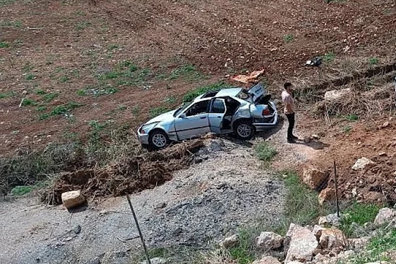 Siirt’te otomobil şarampole yuvarlandı: 3 yaralı