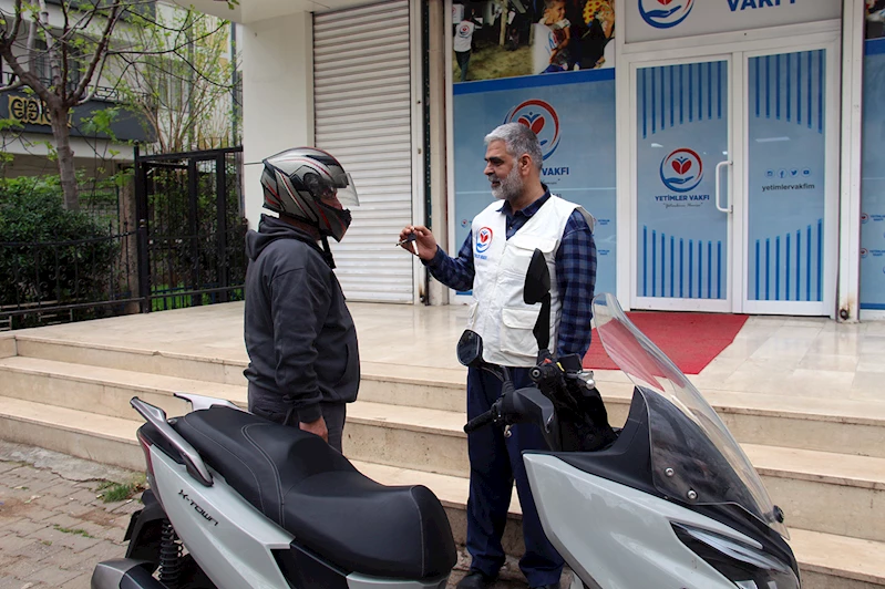 Kudüs sevdalısı hayırsever tek aracı olan motosikletini Gazze