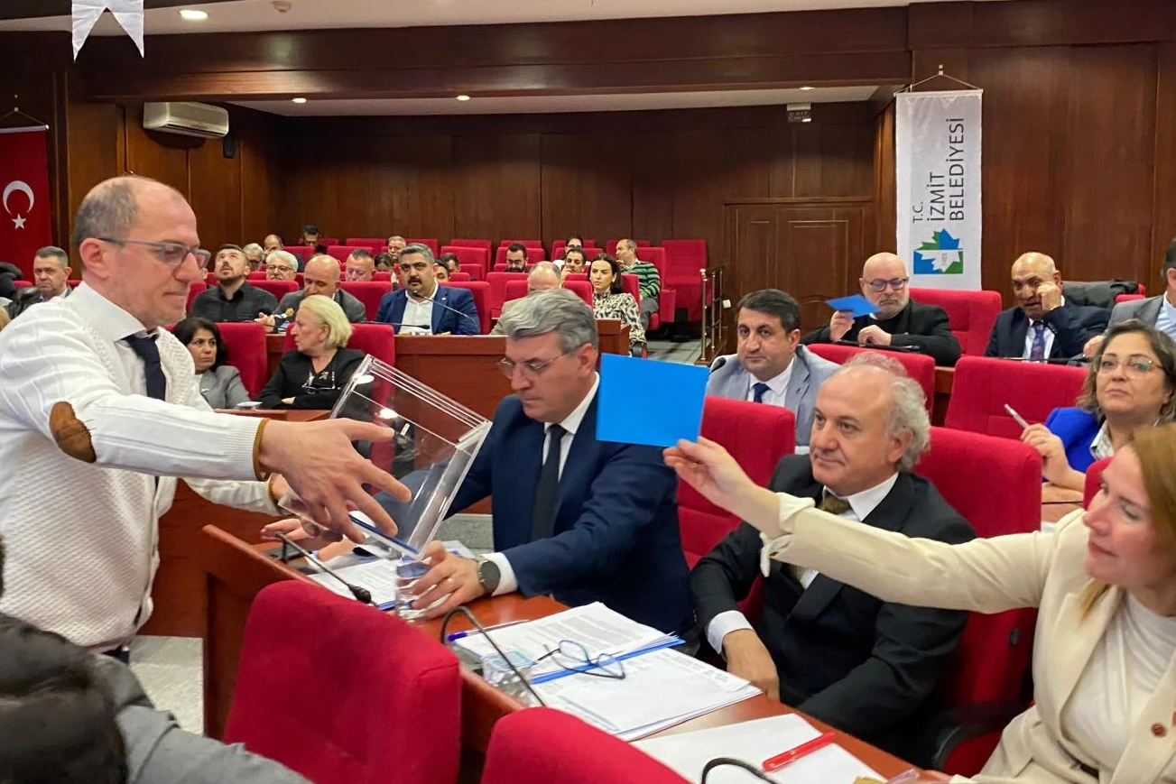 İzmit Belediyesinin encümen üyeleri belli oldu