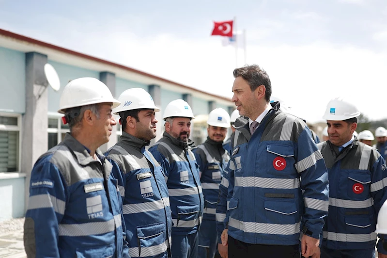 Bakan Bayraktar: Hem kurulu güç açısından hem de sistem işletmesi açısından elektrikte hiçbir sorunumuz yok.