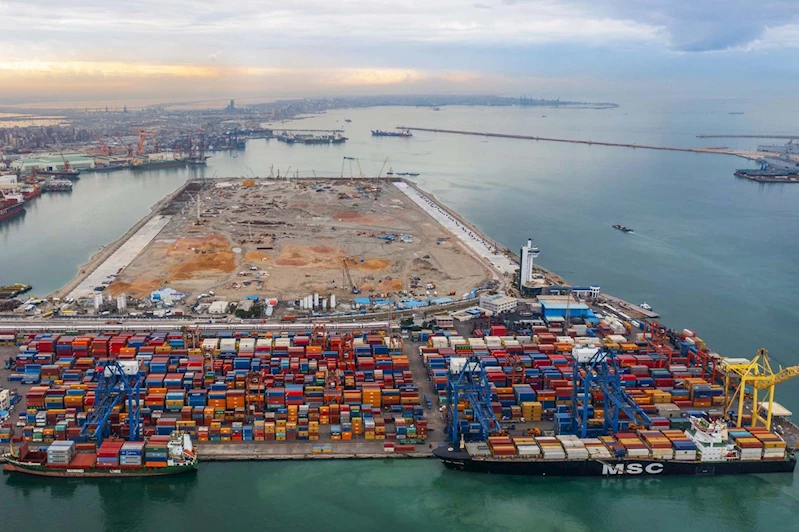 Mısır, işgal rejimine çimento sevkiyatını sürdürüyor