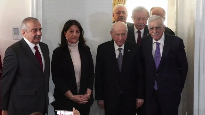 Ahmet Türk’ten Bahçeli’ye övgü: ‘Bir siyasetçinin alamayacağı riski üstlendi, siyasi hesap yapmadı’ 