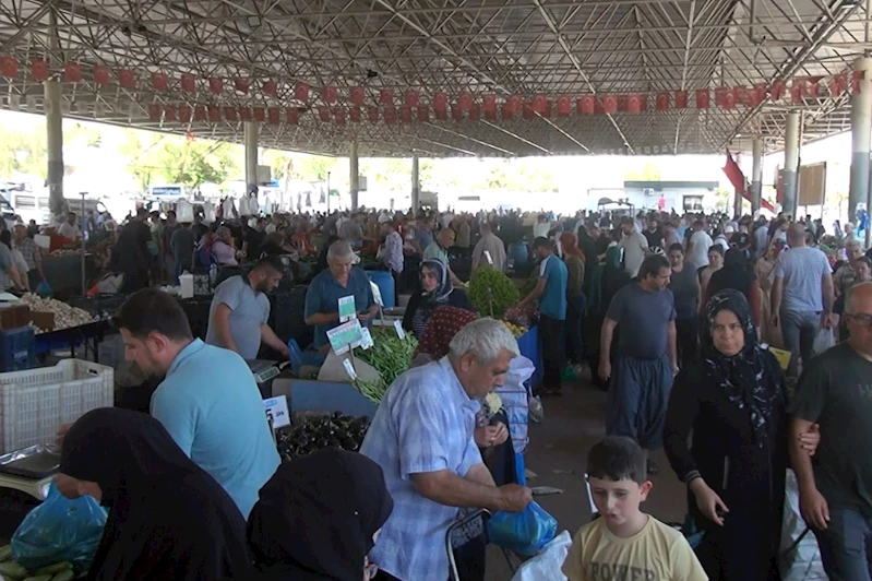 Pazarcı esnafı: Hem biz hem de vatandaş mağdur