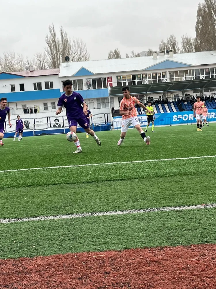 ERZURUM B.B. U-17 YAŞ GRUBU 6