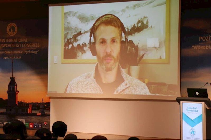 Doç. Dr. Field: Şefkat ve kabul stresi azaltıyor!