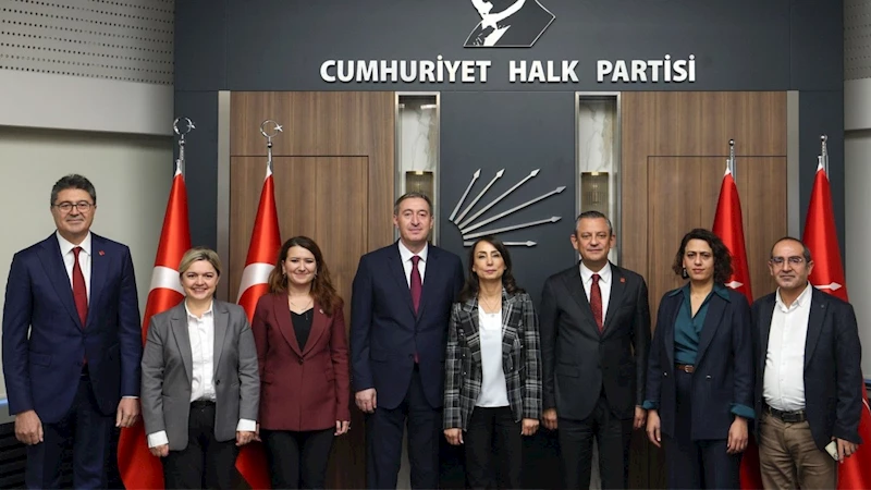 DEM Parti-CHP görüşmesi başladı: Hatimoğulları ve Bakırhan başkanlığındaki heyet, Özel ile bir araya geldi 
