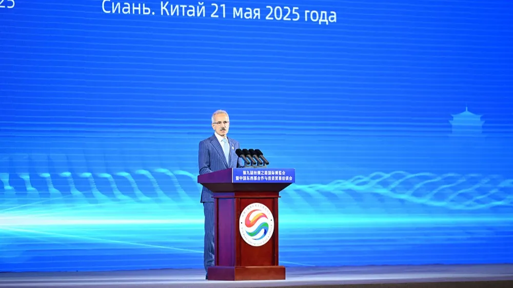 Uraloğlu İpek Yolu Fuarı’nda konuştu: Orta Koridor’un kilit parçası Türkiye