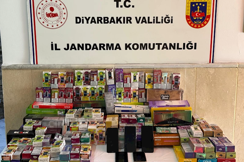 Sosyal medya üzerinden dolandırıcılık yaptıkları tespit edilen 8 kişi yakalandı