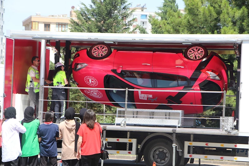 Mardin’de uygulamalı trafik eğitimi verildi