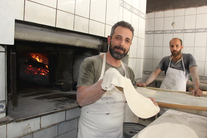 Fırıncıların sıcak havalarla imtihanı başladı