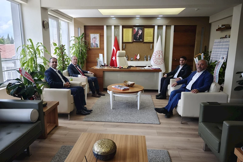 HÜDA PAR Antalya İl Başkanlığından, Milli Eğitim Müdürü Eriş’e ziyaret