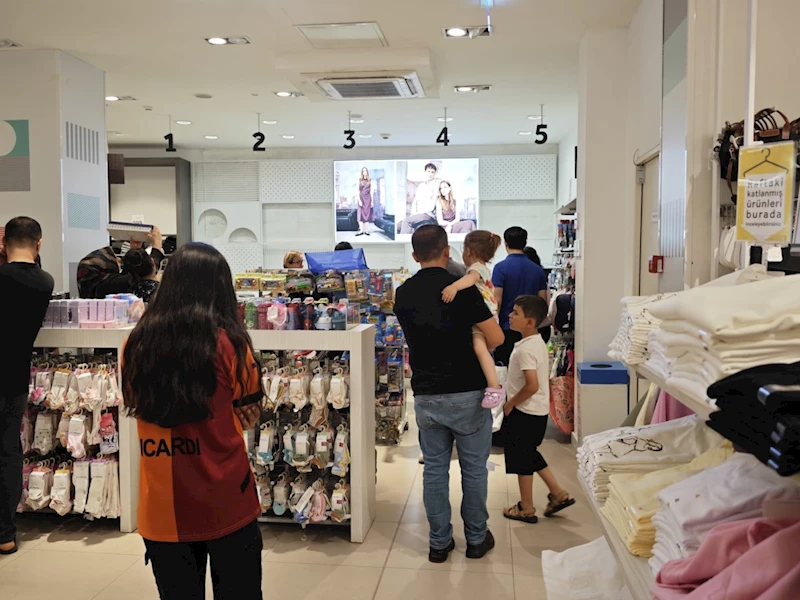 Adalı (HİNİÇ) Derneği Başkanı Hüseyin Teke: ‘Yetim gülerse, dünya güler’  - Videolu Haber