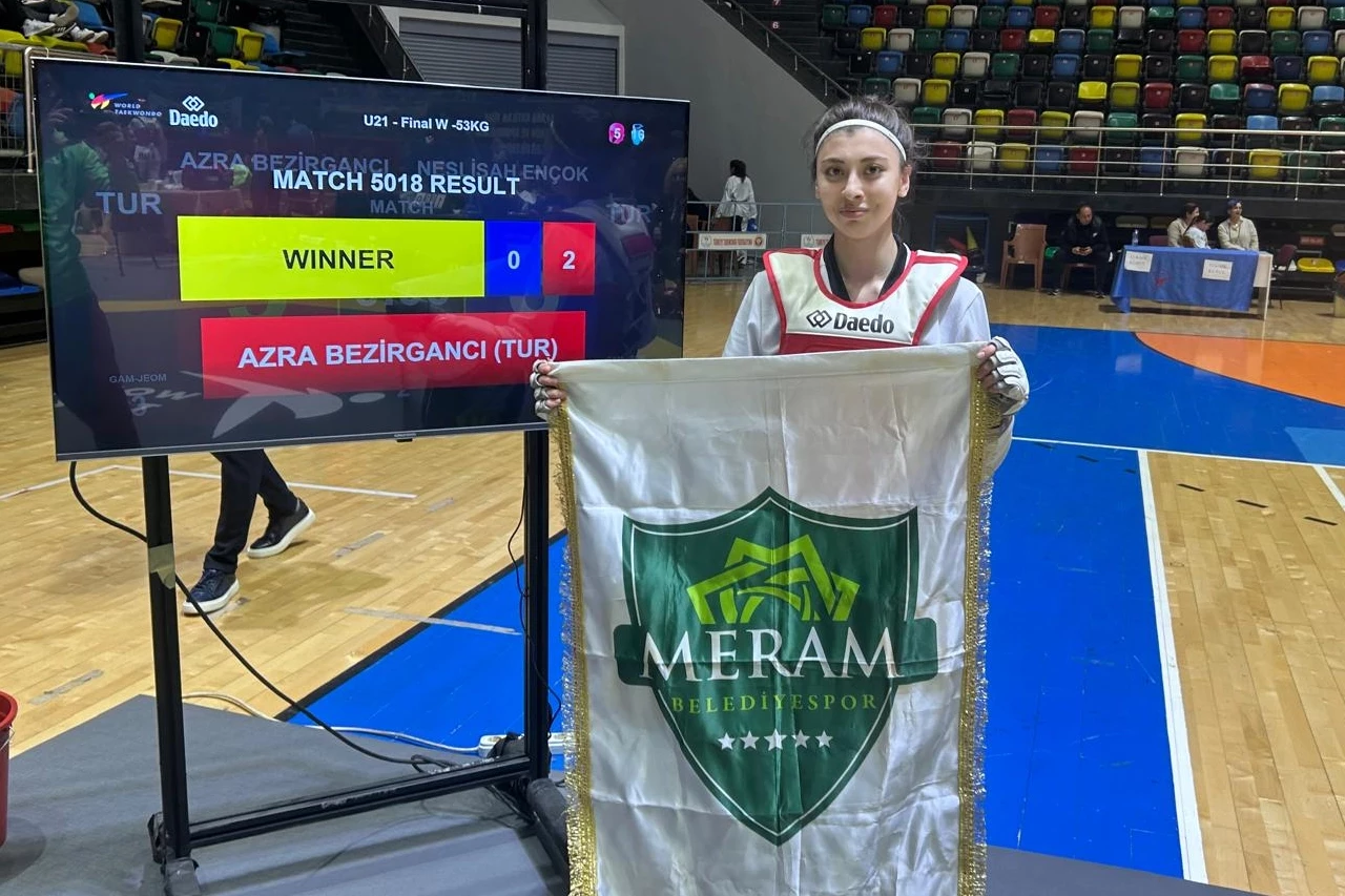 Konyalı Azra, Dünya Şampiyonası