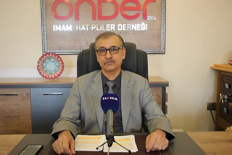 Aksu: Gençlik manevi buhranda, çözüm değer temelli eğitimde