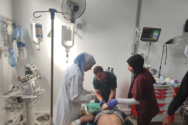 Katil rejim ambulansların Refah