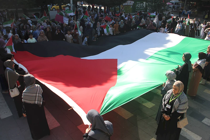 Adanalı anneler ve çocuklardan Gazze’ye destek yürüyüşü