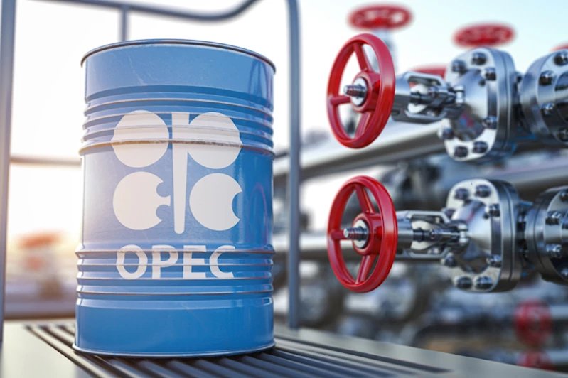 OPEC+ üyelerinden petrol üretimini artırma kararı