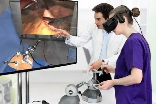 Sağlık eğitiminde devrim... Yerli yapay zekâ ve VR teknolojisi