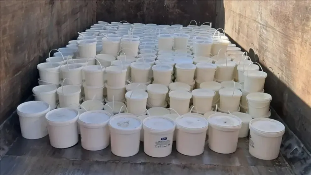 Köy yoğurdu görünümlü tehlike: 1.8 ton ürün ele geçirildi!