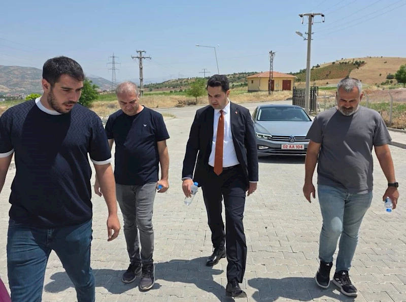 Kaymakam Seyhan, OSB yolunda incelemelerde bulundu 