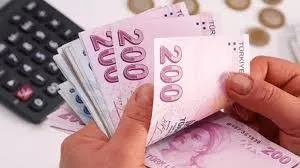 Emekli promosyonlarında banka rekabeti sürüyor: Hangi banka ne kadar ödeme yapıyor?