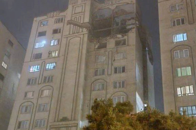 Siyonist rejimin saldırısında 6 İranlı nükleer bilim insanı şehit oldu