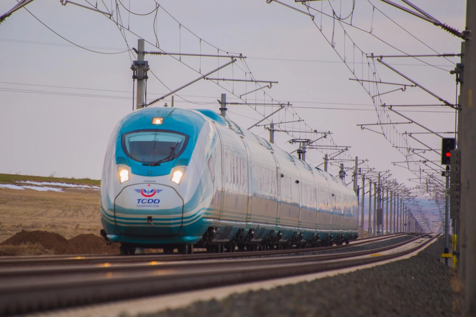 Raylarda 8 milyon kişi daha 