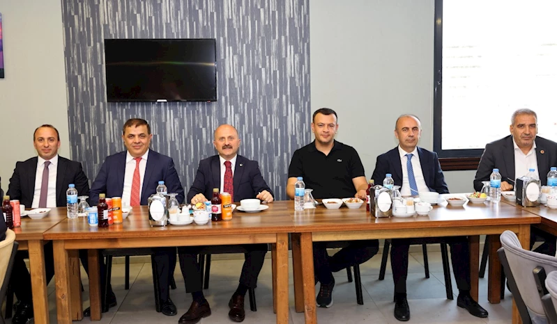 Adıyaman İl Özel İdaresi’nde veda zamanı: Av. Sami Işık’a duygusal uğurlama 