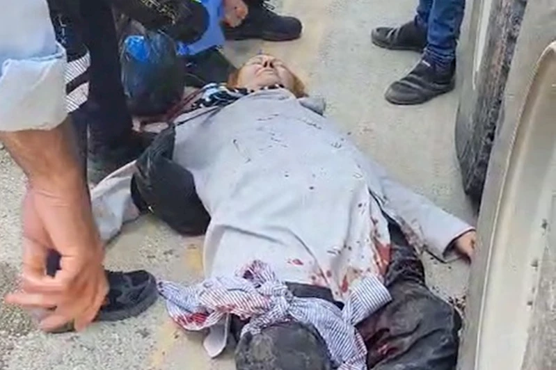 Kamyonun çarptığı yaya ağır yaralandı