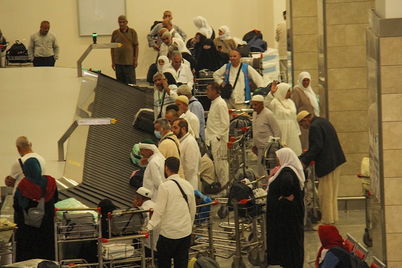 Diyarbakır Havalimanı’nda hacılara valiz şoku!