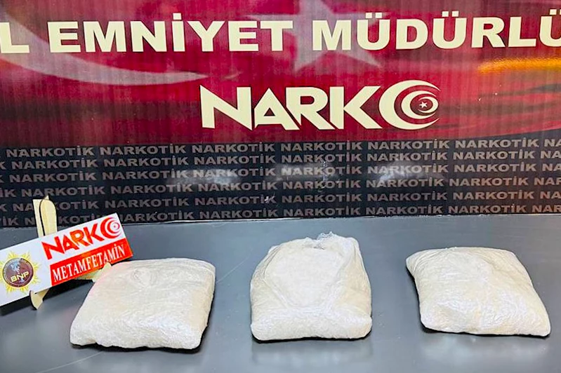 Otobüste 3 kilo metamfetamin yakalandı