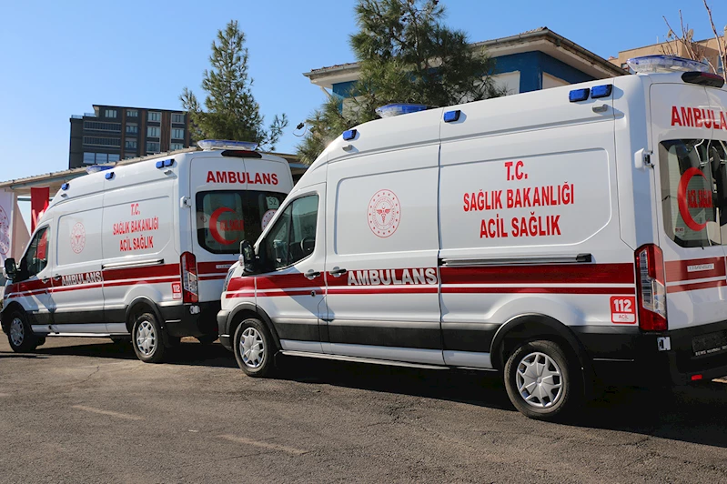 Şanlıurfa’da tır otomobile çarptı: 5’i çocuk 6 yaralı