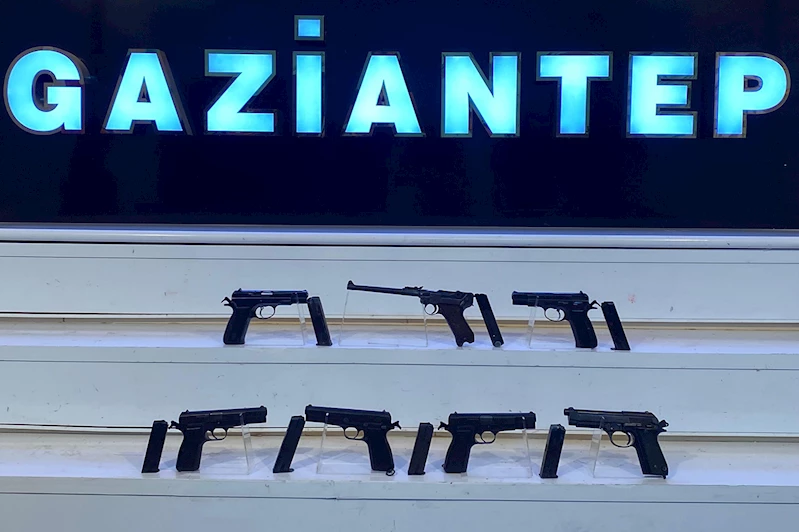 Kargoyla gönderilen silahlar ele geçirildi