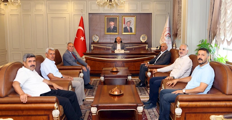 Vali Dr. Osman Varol, Merkez Köy Muhtarlarıyla bir araya geldi 