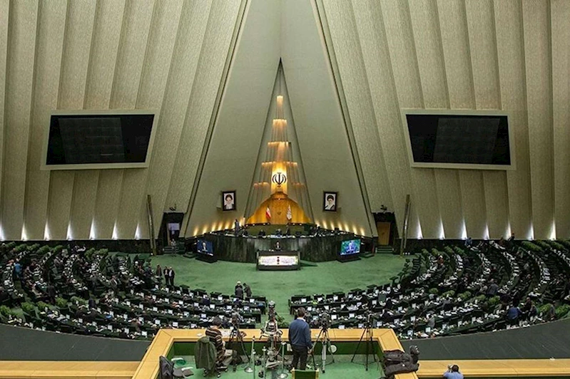 İran Meclisi, Uluslararası Atom Enerjisi Ajansı ile iş birliğini askıya aldı