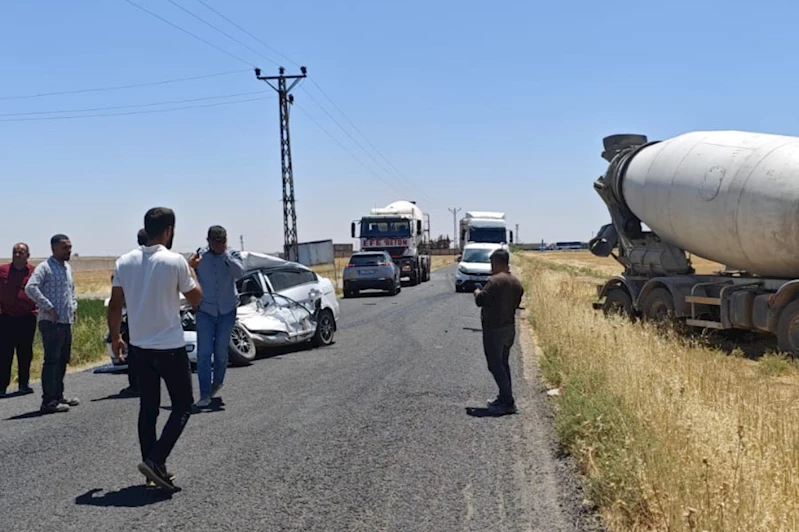 Mardin’de beton mikseri ile otomobil çarpıştı: 2 ölü