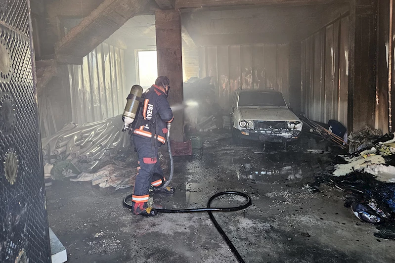 Depo yangında maddi hasar oluştu