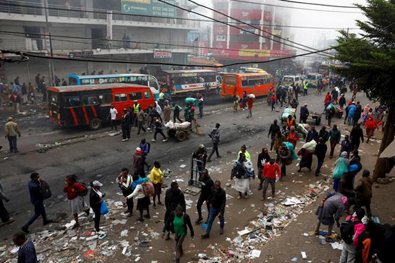 Trafo patlaması izdihama yol açtı: 29 öğrenci öldü
