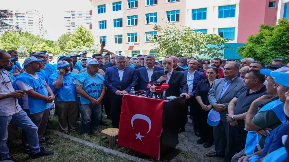 TÜRK-İŞ, kamu işçisinin zam görüşmeleri için Diyarbakır