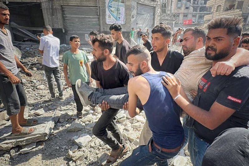 Gazze Hükümeti: Yardım kuyruğundaki aç sivillerin kasten vurulması toplu infaz suçudur