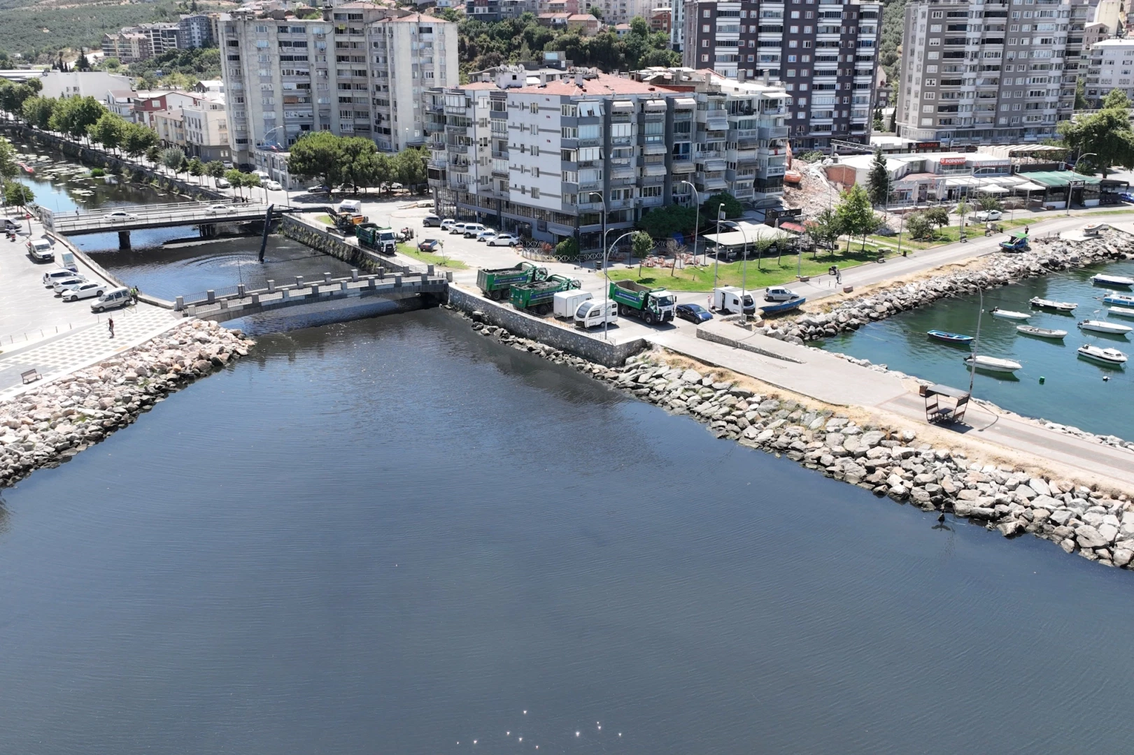 Bursa Büyükşehir’den Karsak Deresi’nde temizlik atağı