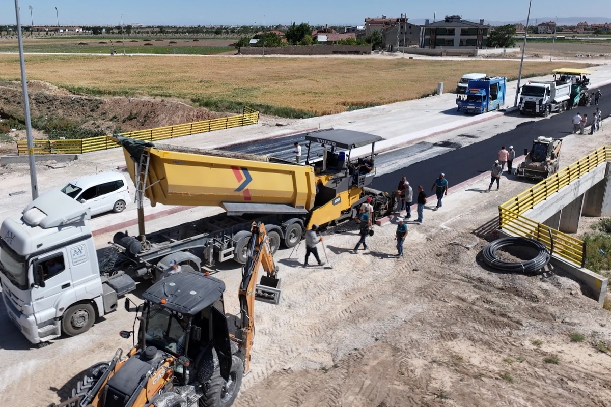 Konya Karaaslan Mahallesi’ne sıcak asfalt
