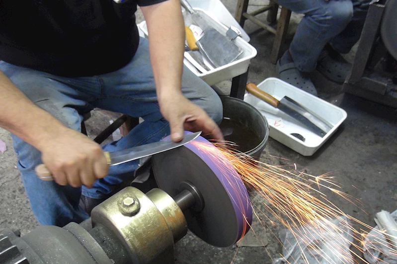 Kurban Bayramı öncesi bıçak bileme yoğunluğu başladı